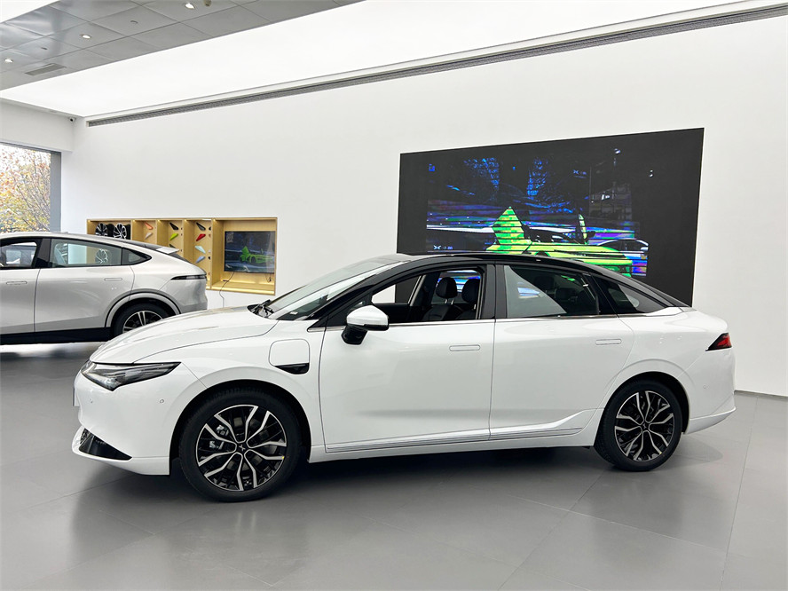 Xiaopeng Pure Electric Sedan 4-Door 5-Seat 0.5h Fasst Charging 2024 500KM Plus Pro EV Xpeng P5 Car